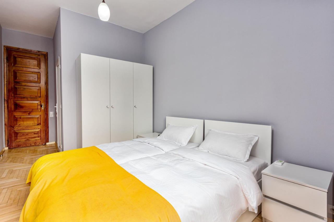 Sunny Hotel Тбилиси Екстериор снимка