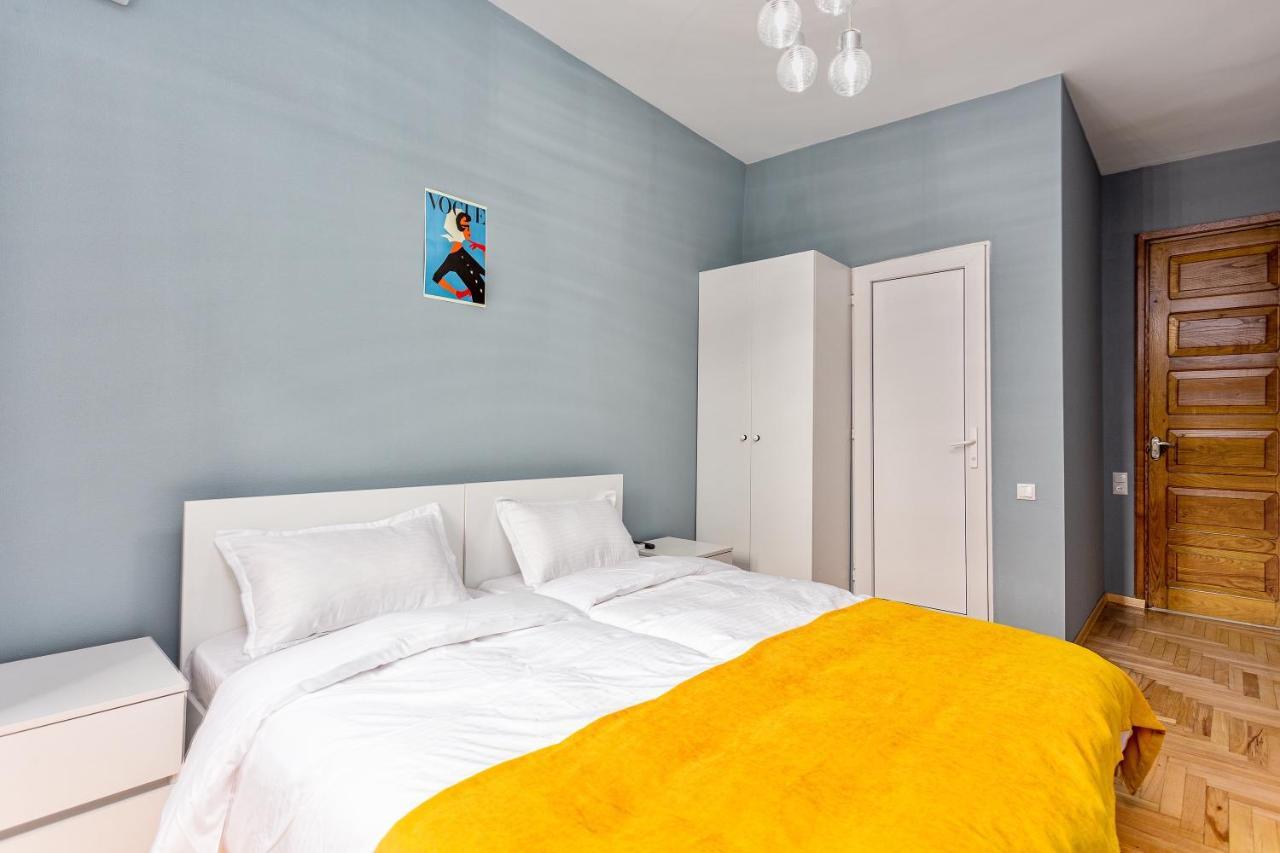 Sunny Hotel Тбилиси Екстериор снимка