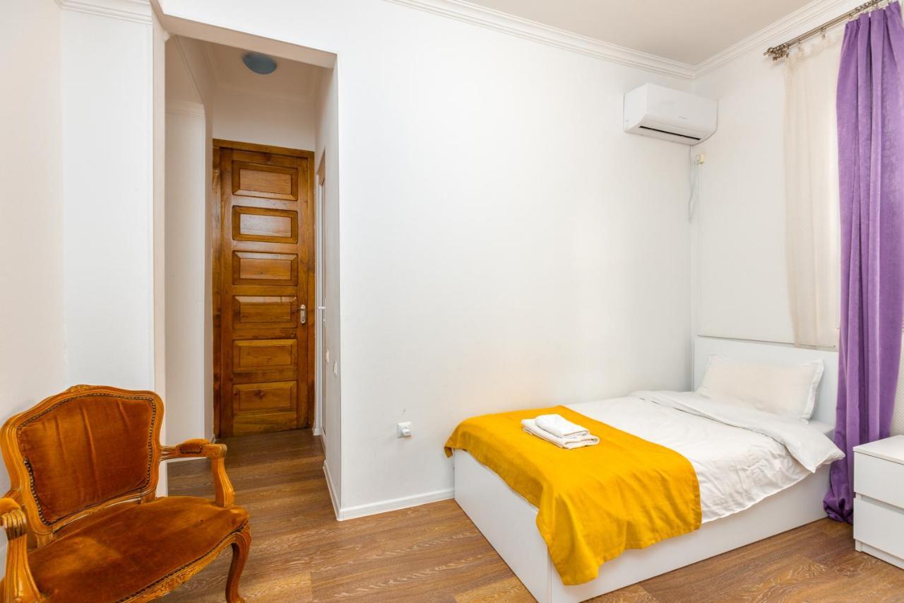 Sunny Hotel Тбилиси Екстериор снимка